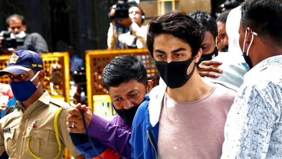 Sameer Wankhede अपने और NCB पर उठ रहे सवालों पर चुप क्यों हैं? | इंडिया चाहता है | 10.11.2021