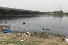 यमुना को 80% प्रदूषित करने वाली दिल्ली की सरकारें उसे बचाने के लिए क्या कर रहीं? | घंटी बजाओ