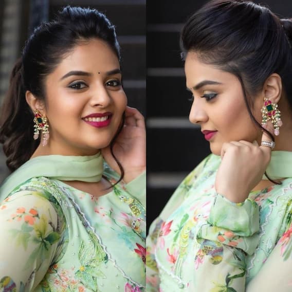 Sreemukhi Photos: బుల్లితెర రాములమ్మ.. ఎంత క్యూట్ గా ఉందో.. Sreemukhi Photos: బుల్లితెర రాములమ్మ.. ఎంత క్యూట్ గా ఉందో..