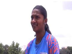 SAFF போட்டிக்கான பயிற்சி: தமிழக வீராங்கனைகள் மாரியம்மாள், சந்தியாவுக்கு வாய்ப்பு!