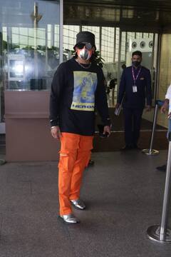 Ranveer Singh के इस कलर कॉम्बिनेशन ने उड़ाए फैन्स के होश, इंटरनेट पर वायरल हुई तस्वीरें