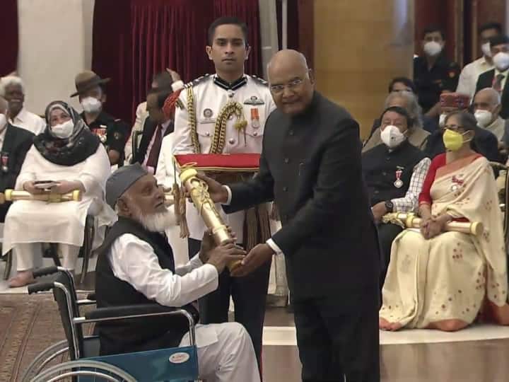 लावारिस लाशों के मसीहा को मिला पद्मश्री, PM ने गले लगाकर कहा- कभी जरूरत हो तो फोन मिला देना