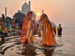 Chhath Puja 2021: देशभर में दिखी छठ महापर्व की धूम, डूबते सूरज को दिया श्रद्धालुओं ने अर्घ्य