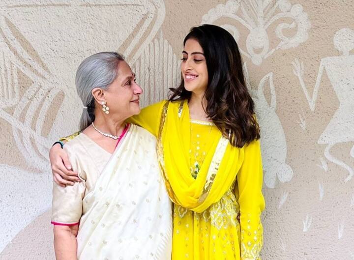 navya naveli nanda shares a photo with Grand mother jaya bachchan नानी Jaya Bachchan के साथ नातिन Navya Naveli Nanda ने शेयर की फोटो, शानदार बॉन्डिंग के फैन हुए लोग