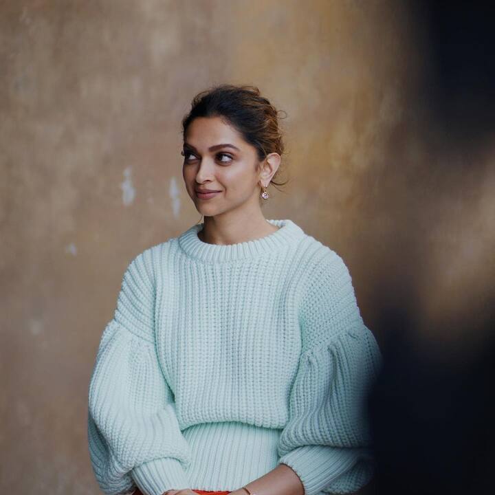 या चित्रपटामध्ये दीपिकाने शांती ही भूमिका साकारली होती. दीपिकाबरोबरच शाहरूख खान, श्रेयस तळपदे आणि अर्जुन रामपाल यांनी या चित्रपटामध्ये प्रमुख भूमिका सकारल्या होत्या.