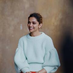 Deepika Padukone Celebrating Om Shanti Om :ओम शांती ओम चित्रपटाला 14 वर्ष पूर्ण, दीपिकाने सोशल मीडियावर शेअर केली एक खास पोस्ट