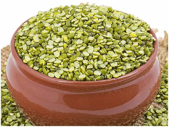 Health Care Tips: Immunity बूस्ट करने के लिए डाइट में शामिल करें मूंग दाल, जानें इसे खाने के फायदे Health Care Tips: Immunity बूस्ट करने के लिए डाइट में शामिल करें मूंग दाल, जानें इसे खाने के फायदे