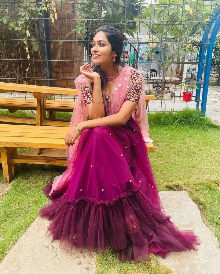 దివి వైద్య బ్యూటీఫుల్ పిక్స్ (Image credit: Instagram)