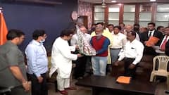 ST Workers Meet Raj Thackeray : एसटी कर्मचारी मनसे अध्यक्ष राज ठाकरे यांच्या भेटीला ABP Majha