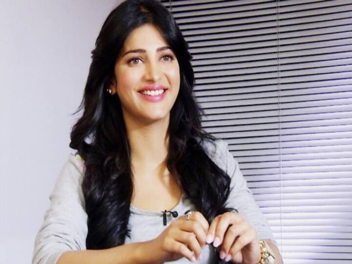 shrutihaasan |”வீடியோ கேம் மாதிரி வாழ்க்கைய லெவல் அப் பண்ணுங்க “ - ஸ்ருதிஹாசனின் மோட்டிவேட் ட்வீட்!