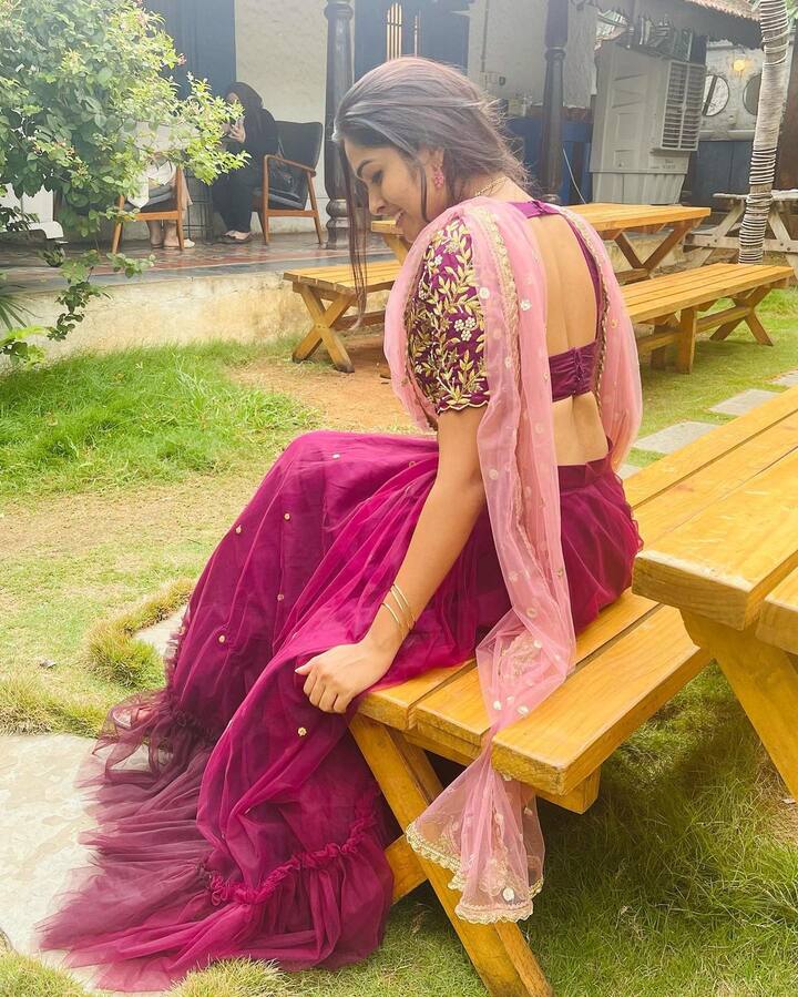 దివి వైద్య బ్యూటీఫుల్ పిక్స్ (Image credit: Instagram)