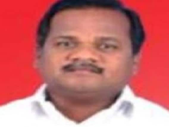 திருவாரூரில் கொடூர கொலை.. கம்யூனிஸ்ட் கட்சி பிரமுகரின் தலையை துண்டித்த மர்ம நபர்கள்! திருவாரூரில் கொடூர கொலை.. கம்யூனிஸ்ட் கட்சி பிரமுகரின் தலையை துண்டித்த மர்ம நபர்கள்!