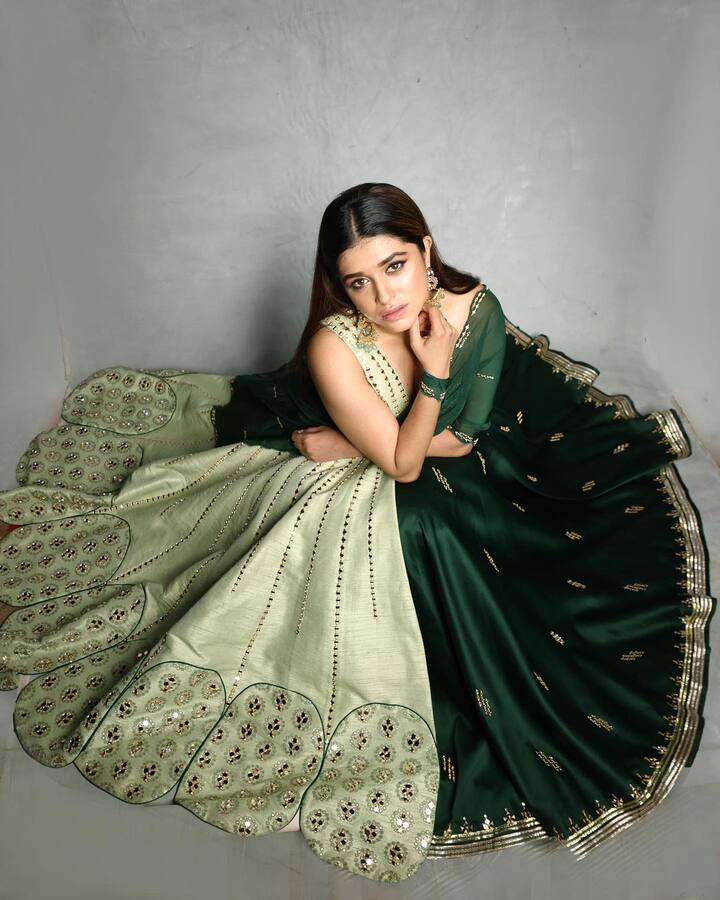 संस्कृतीच्या या लूकला नेटकऱ्यांची पसंती मिळाली आहे. (Photo:@sanskruti_balgude_official/IG)