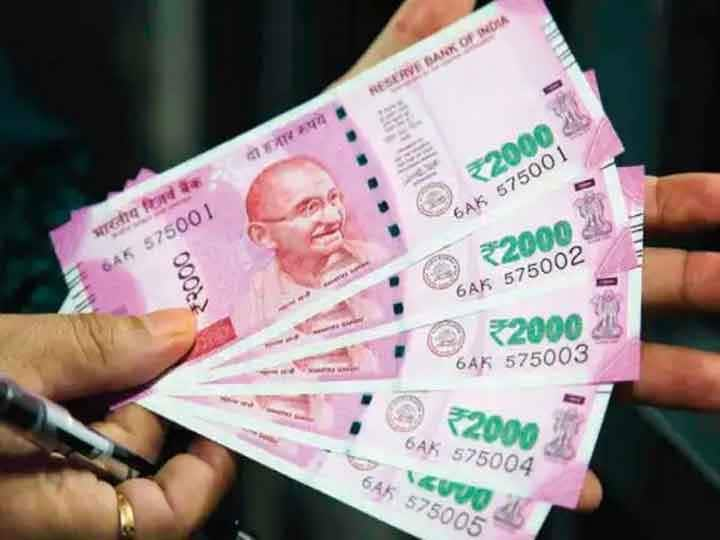 DA Hike News Central Govt Employees May Get a Dearness Allowance Hike Soon Know Salary Calculation DA Hike: केंद्रीय कर्मचारियों को मिल सकता है New Year 2022 पर तोहफा, सरकार 3 फीसदी बढ़ा सकती है महंगाई भत्ता