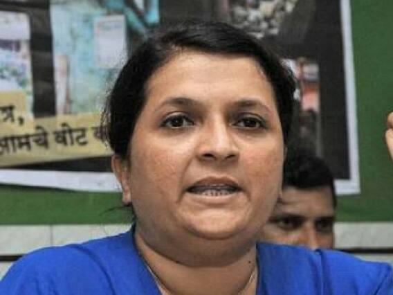 मविआ सरकारची करामत पुन्हा सुरू झाली? कॅबिनेटच्या निर्णयावरुन अंजली दमानियांचं टीकास्त्र मविआ सरकारची करामत पुन्हा सुरू झाली? कॅबिनेटच्या निर्णयावरुन अंजली दमानियांचं टीकास्त्र