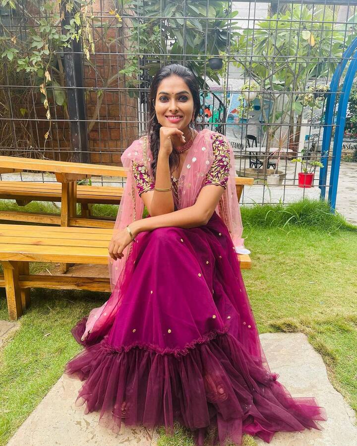 దివి వైద్య బ్యూటీఫుల్ పిక్స్ (Image credit: Instagram)