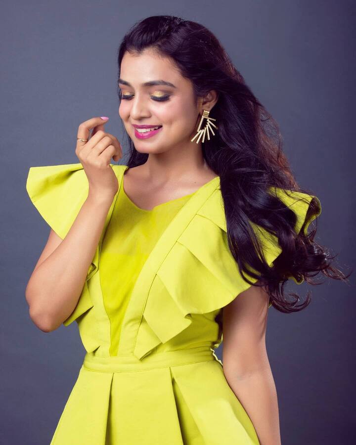 'इमली' या हिंदी मालिकेत मुख्य भूमिका साकारणारी मयुरी मराठीसोबतच प्रेक्षकांची प्रचंड लाडकी आहेच (photo: mayurideshmukhofficialll/ig)