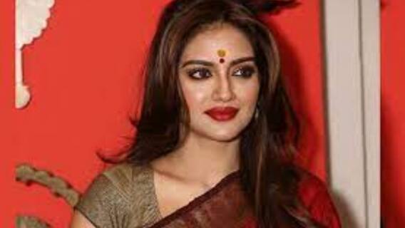 ফিল্মস্টার: এবার ডিজিটাল টক শো-তে সঞ্চালকের ভূমিকায় নুসরত| Bangla News