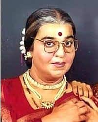 அவ்வை சண்முகியாக கமல் ஹாசன்
