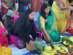 Chhath Puja 2021: अमेरिका में लोगों ने ऐसे मनाया छठ पर्व, तस्वीरों में देखें
