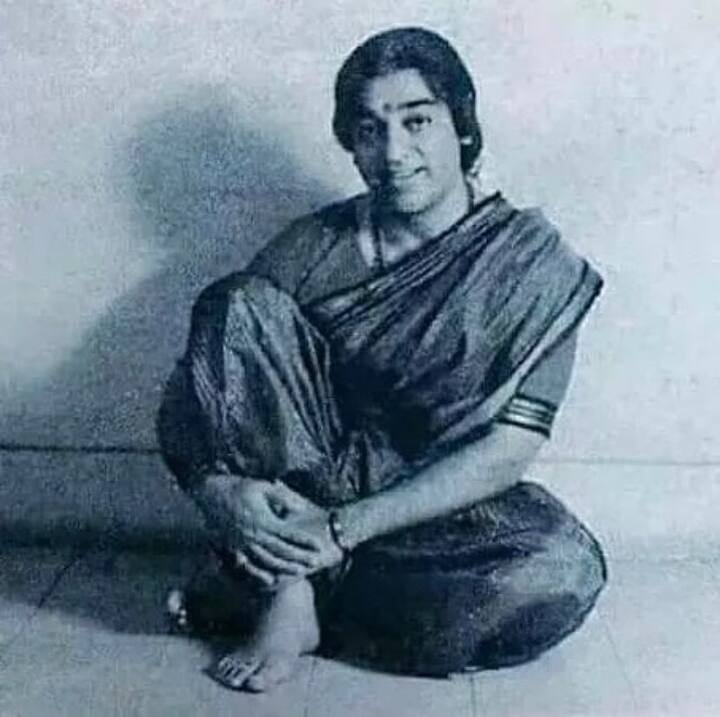 Mrs.டவுட் ஃபயர் எனும் படத்தில் இருந்து உருவானது தான் இப்படம்