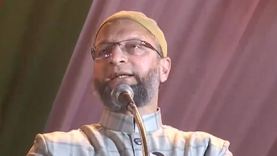 AIMIM Chief Asaduddin Owaisi told PM Modi that he would have taken all the awards if he had gone to the film industry ann UP Election 2022: असदुद्दीन ओवैसी का पीएम मोदी पर तंज, कहा- फिल्म इंडस्ट्री में जाते तो सारे अवार्ड ले जाते