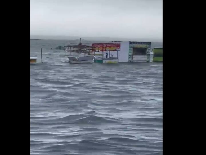 Watch Video | இவ்ளோ தண்ணியா? வெளுத்த மழையில ரோட்டுக்கே வந்த மெரினா கடல்..!