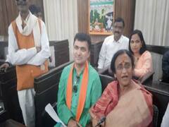 Rita Bahuguna Joshi: प्रयागराज नगर निगम में अपनी तस्वीर न देखकर भड़की बीजेपी सांसद रीता बहुगुणा जोशी, वीडियो वायरल
