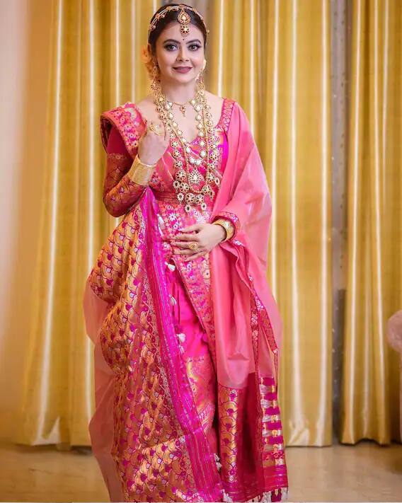 टीव्ही अभिनेत्री देवोलिना भट्टाचार्जीनेही लग्नाचा निर्णय घेतला आहे. वृत्तानुसार, देवोलिना 2022 मध्ये लग्न करणार आहे.