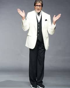 Amitabh Bachchan  त्यांच्या सूट सोबत अनेक एक्सपरिमेंट करतात, बो टाई आणि  पॉकेट स्क्वेअरची त्यांना आवड आहे