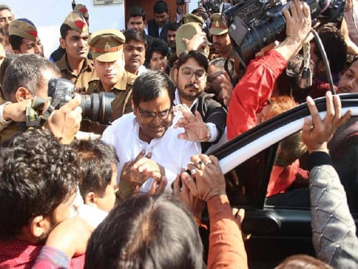 Lucknow: Ex-UP Minister Gayatri Prajapati, 2 Others Gets Life Imprisonment In Chitrakoot Gang Rape Case Lucknow: Ex-UP Minister Gayatri Prajapati, 2 Others Gets Life Imprisonment In Chitrakoot Gang Rape Case