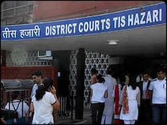 दिल्ली: तीस हजारी कोर्ट चैंबर में शव मिलने से सनसनी, सूचना मिलते ही पहुंची पुलिस 