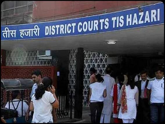 दिल्ली: तीस हजारी कोर्ट चैंबर में शव मिलने से सनसनी, सूचना मिलते ही पहुंची पुलिस दिल्ली: तीस हजारी कोर्ट चैंबर में शव मिलने से सनसनी, सूचना मिलते ही पहुंची पुलिस