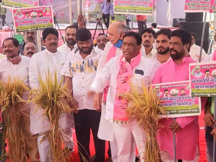 Hyderabad: TRS Gets Into Agitation Mode Against Centre, Defies Own Ban To Protest At Dharna Chowk Hyderabad: TRS Gets Into Agitation Mode Against Centre, Defies Own Ban To Protest At Dharna Chowk