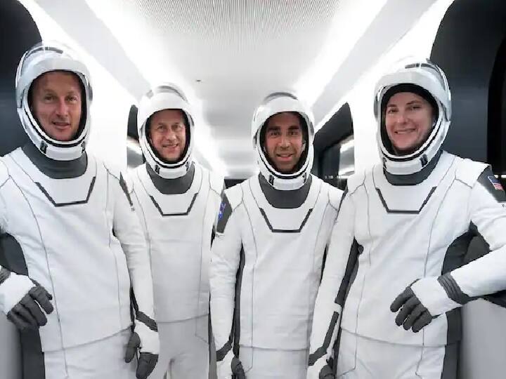 NASA's SpaceX Crew-3 Astronauts Arrive at the Space Station; Know About Astronaut Raja Chari NASA SpaceX: ఐఎస్ఎస్ చేరిన స్పేస్‌ఎక్స్ క్రూ3.. మిషన్‌ను నడిపించిన తెలుగోడు.. ఆస్ట్రోనాట్ రాజాచారి ఎవరో తెలుసా!