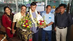 কলকাতায় পৌঁছলেন বাংলার নবম গ্র্যান্ডমাস্টার মিত্রাভ গুহ