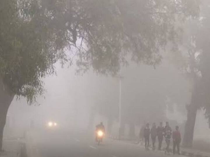 Know UP big 5 cities Weather and pollution report today 12 november Lucknow, varanasi, prayagraj, gorakhpur, kanpur UP Weather Today: यूपी में गिरा पारा, बादल और कोहरा छाया, सेहत के लिए हवा 'बहुत खराब'