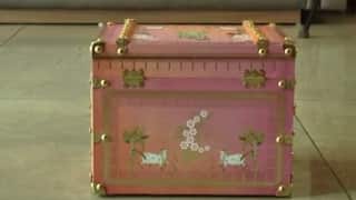4kg Wedding Invitation: રાજકોટના ઉદ્યોગપતિના પુત્રના લગ્નની કંકોત્રીની થઇ રહી છે ખૂબ ચર્ચા, જાણો શું છે તેની ખાસિયત?
