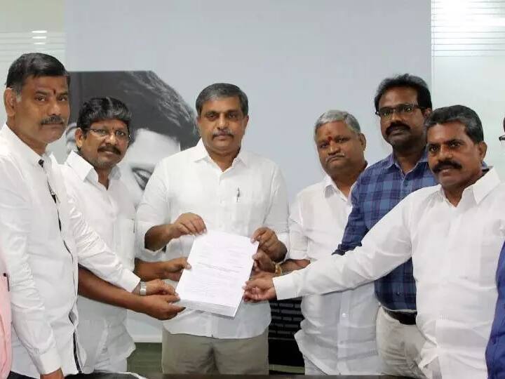 AP Employees unions decided to fight with the government AP Employees PRC :  ప్రభుత్వంపై ఇక తిరుగుబాటే .. ఉద్యోగ సంఘాల ఆగ్రహం !జాయింట్ స్టాఫ్ కౌన్సిల్ భేటీ బాయ్‌కాట్ !