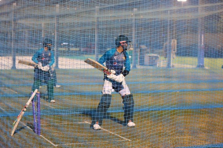 সেমিফাইনালে বাবর রান করলেও পরাজয় এড়াতে পারেনি পাকিস্তান।