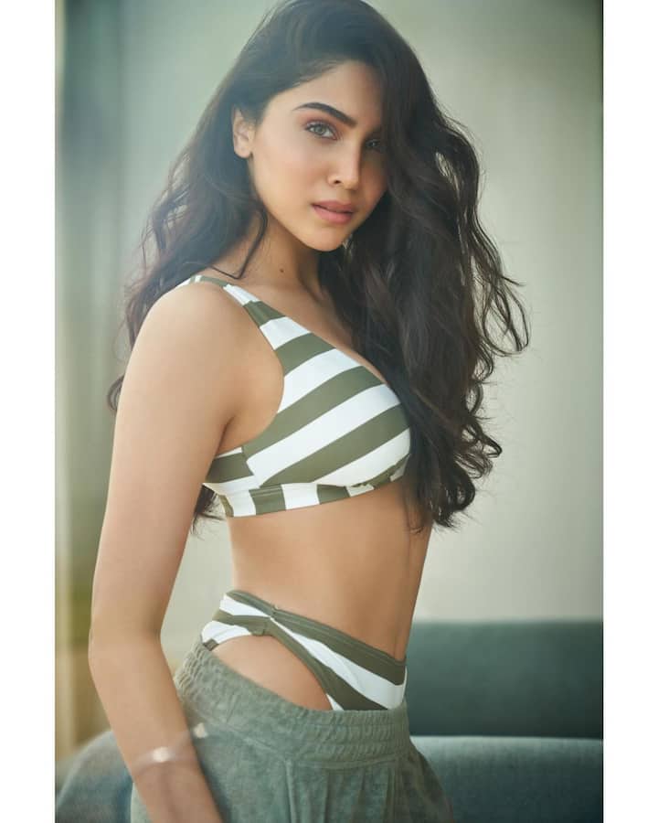 बॉलीवड में डेब्यू करने से पहले शरवरी वाघ का ये अंदाज बोल्डनेस के मामले में दिशा पटानी को भी पीछे छोड़ रहा है.