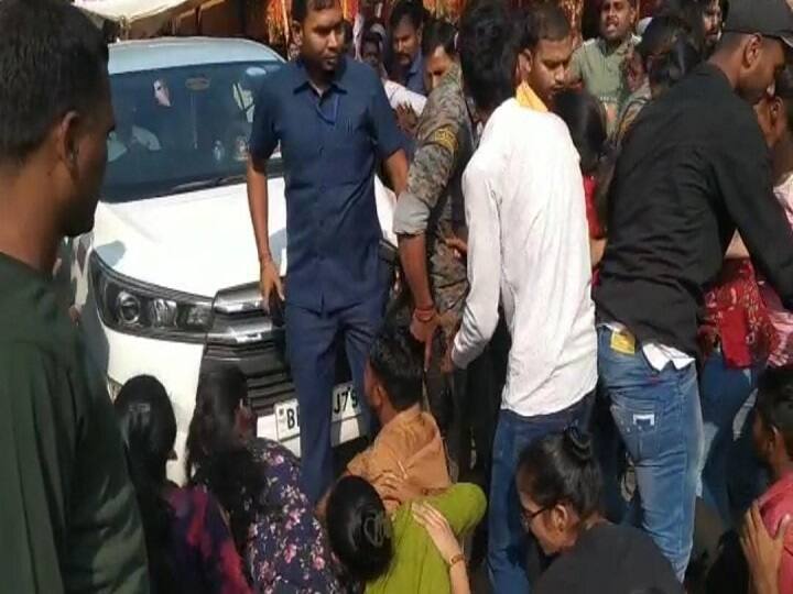 Angry students created ruckus over change of examination center, appealed to Sanjay Jaiswal and Deputy CM Renu Devi ann Bihar News: परीक्षा सेंटर बदले जाने से नाराज छात्रों ने किया हंगामा, संजय जायसवाल और डिप्टी CM रेणु देवी से लगाई गुहार