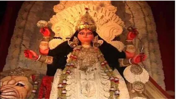 Jagadhatri Puja 2021: ৫৫ বছরে মানকুণ্ডু সর্বজনীনের থিম 'সোনার বাংলা সোনার কলস' | Bangla News