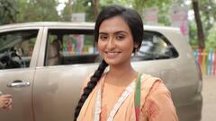 রুমালে মুখ ঢেকে আলিয়ার জার্সি পরে প্রথমবার মাঠে নামল উমা