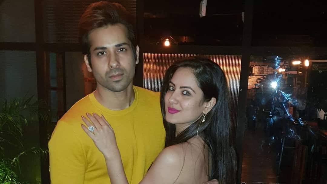 Puja Banerjee Marriage: গোয়ার বাঙালি বিয়ের আসর, কুণাল-পূজার বিয়েতে হাজির ছেলে কৃশিব Puja Banerjee Marriage: Actress Puja Banerjee is going to tie a knot with actor Kunal varma at Goa Puja Banerjee Marriage: গোয়ার বাঙালি বিয়ের আসর, কুণাল-পূজার বিয়েতে হাজির ছেলে কৃশিব