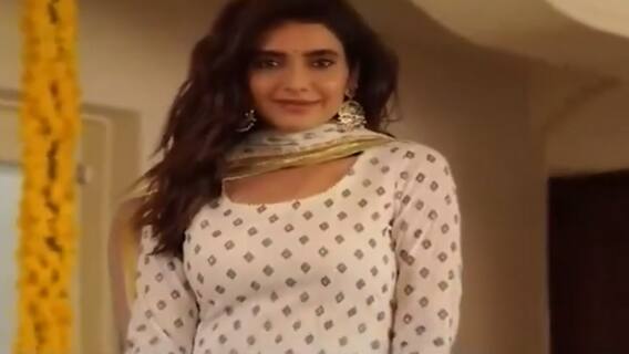 Karishma Tanna gets engaged to Varun Bangera in a secret ceremony | Hot News