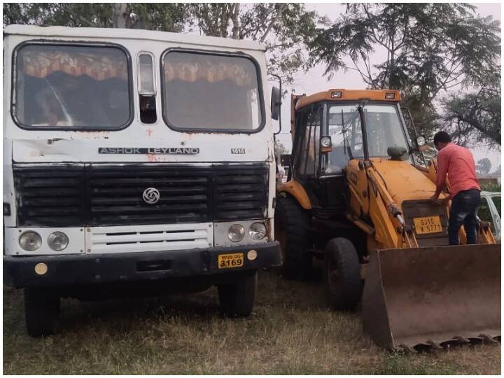 MP News: Administration strict against mineral mafia, vehicles worth 60 lakh seized ANN MP News: खनिज माफियाओं के खिलाफ प्रशासन सख्त, अभियान चलाकर जब्त किए 60 लाख के वाहन