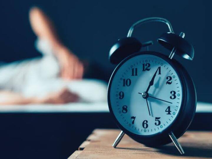 Study reveals the best time to sleep for a healthy heart 'இரவு 10 மணிக்கு மேல் தூங்க சென்றால் இதய நோய் ஆபத்து' சமீபத்திய ஐரோப்பிய ஆய்வில் தகவல்!