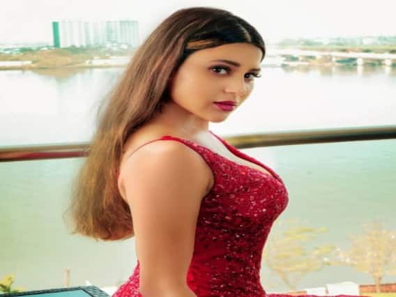 Hamida Photos: ఇన్నాళ్లూ ఏ మబ్బుల్లో దాగున్నావే... వెన్నెలగువ్వలా మెరిసిపోతున్న బిగ్ బాస్ బ్యూటీ Hamida Photos: ఇన్నాళ్లూ ఏ మబ్బుల్లో దాగున్నావే... వెన్నెలగువ్వలా మెరిసిపోతున్న బిగ్ బాస్ బ్యూటీ