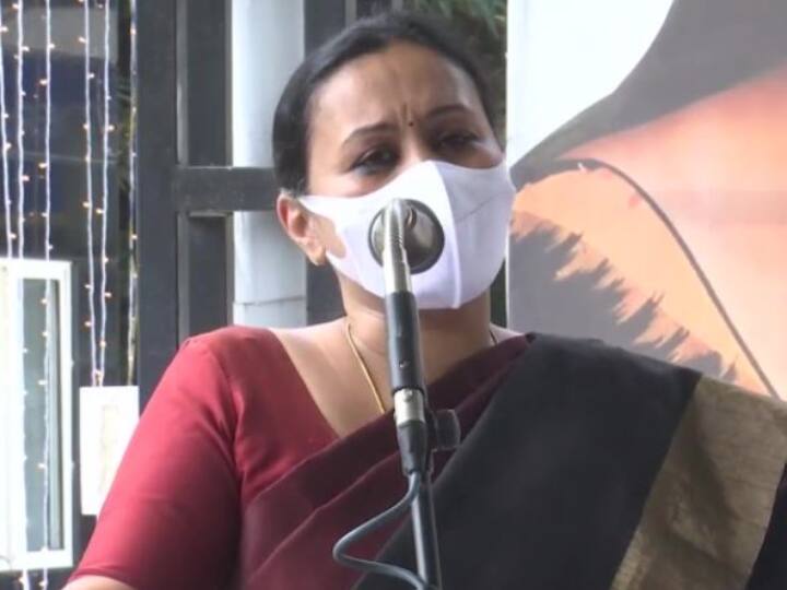 Covid-19 Vaccination: केरल की स्वास्थ्य मंत्री का केंद्र से आग्रह- बच्चों का टीकाकरण और बूस्टर खुराक को लेकर तेजी से हो फैसला Kerala Govt Urges Centre to Allow Covid Booster Shots & Reduce Gap Between Covishield Doses Covid-19 Vaccination: केरल की स्वास्थ्य मंत्री का केंद्र से आग्रह- बच्चों का टीकाकरण और बूस्टर खुराक को लेकर तेजी से हो फैसला